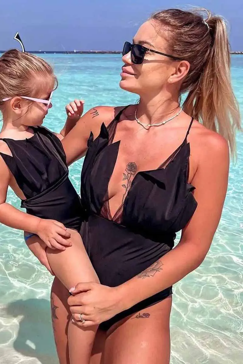 3D Petal Design Striking Strappy Back One Piece Swimwear