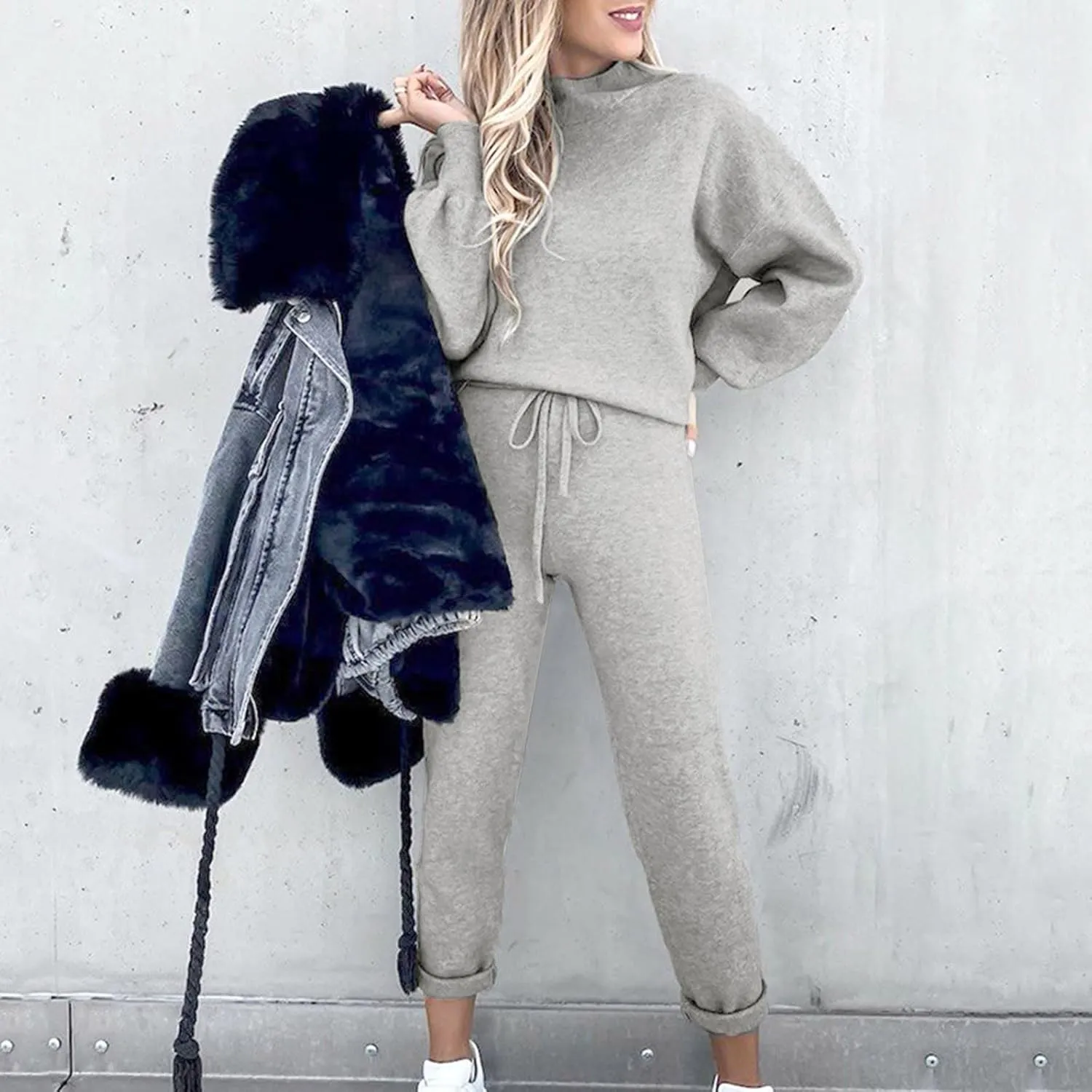 Womens Sweatsuits 2 Piece Set Airport Outfits for Women Crewneck Long Sleeve Sweatshirts Drawstring Pants Tracksuits